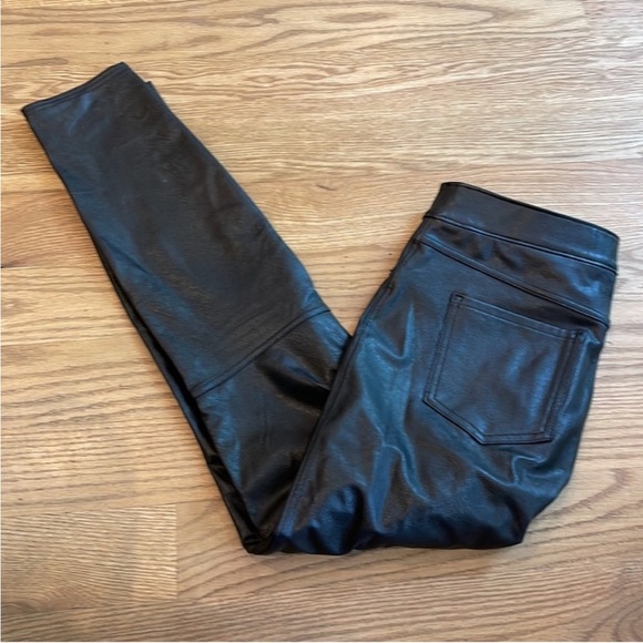 Spanx Leather-Like Ankle Skinny Pant Size XS EUC - Picture 6 of 7